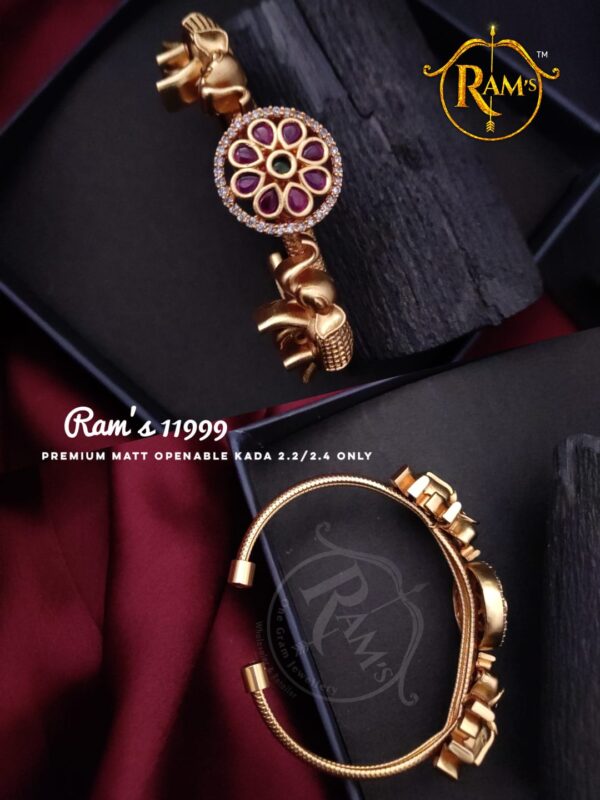 Gold Plated Classic Design Cuff Bracelet/Kada