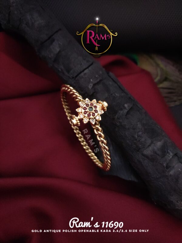 Antique Classic Design Cuff Bracelet/Kada