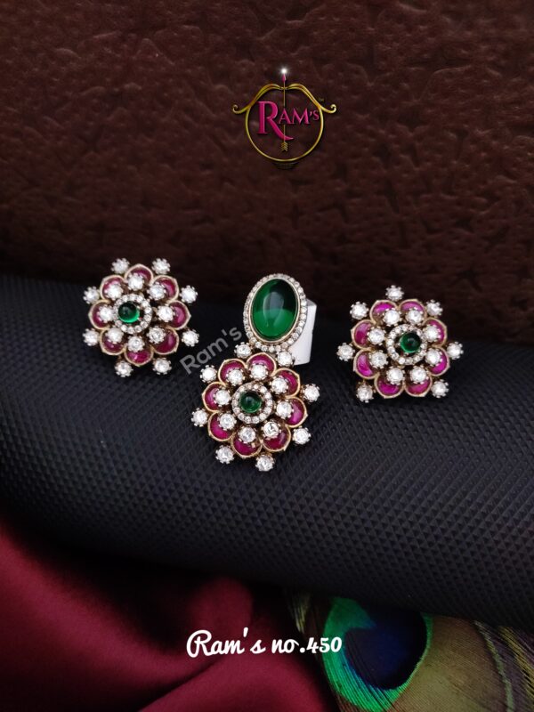 Zircon Jadua kundan Locket/Pendant set