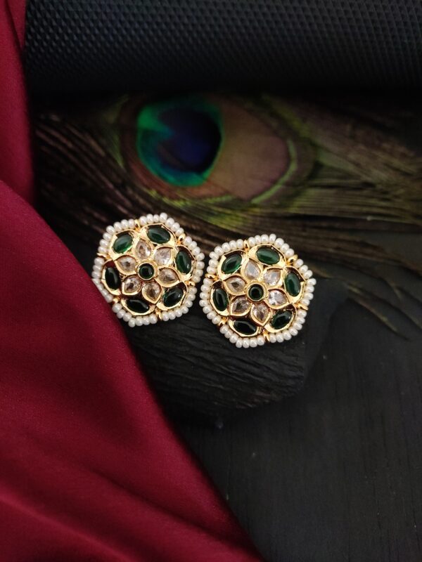Kempu Gold Polished Ear Studs