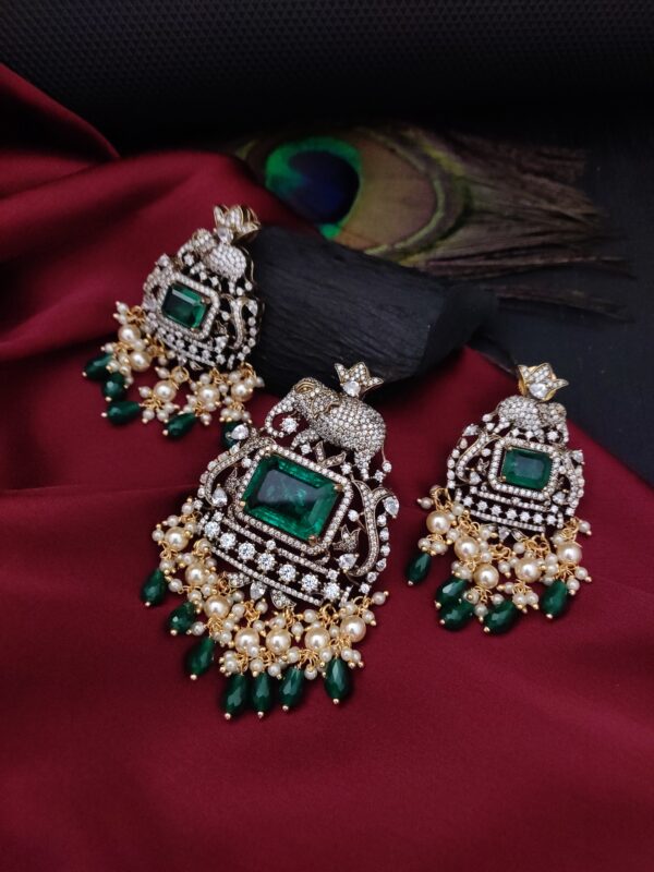 Elegant Victorian Zircon Elephant Pendant Set